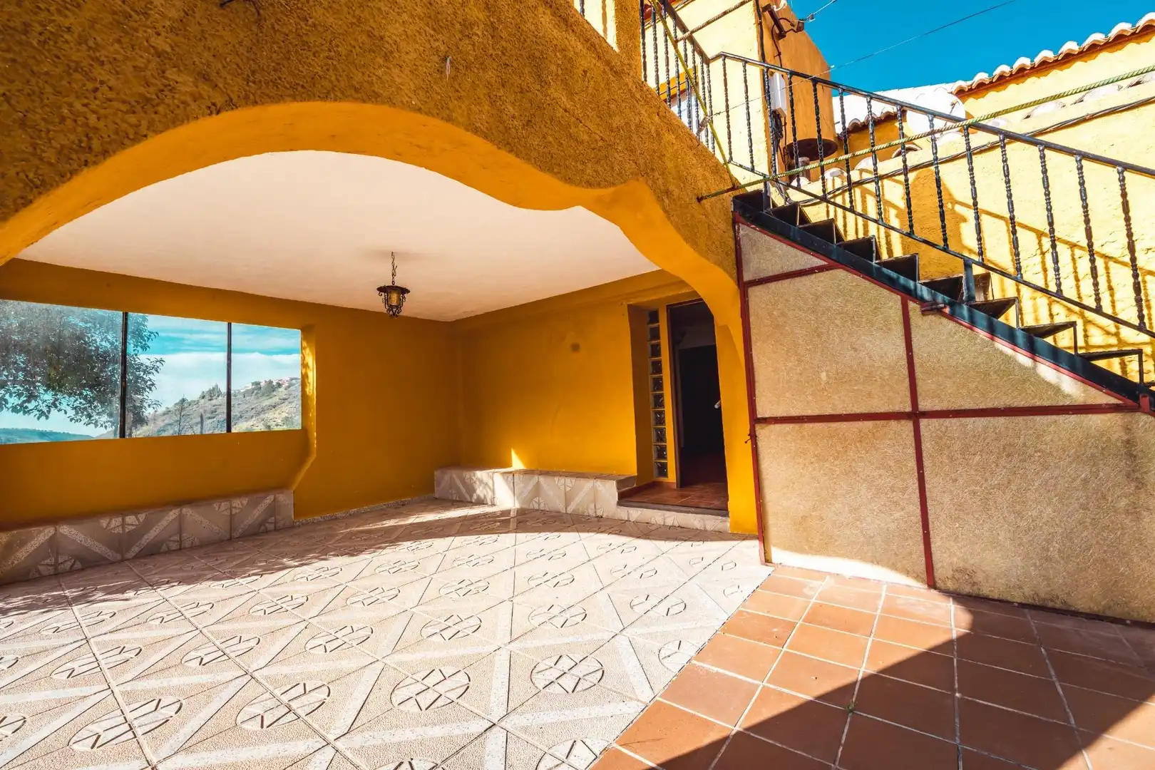 Country homes for sale in Gor