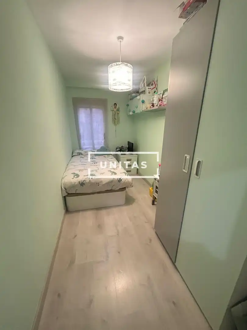 Piso en venta en BENEFAC.REMEDIOS URIARTE, 2, Carolinas Altas
