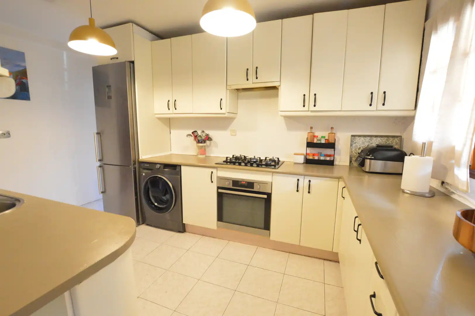 Cocina de Casa adosada en venta en Pozuelo de Alarcón con Aire acondicionado, Calefacción y Jardín privado