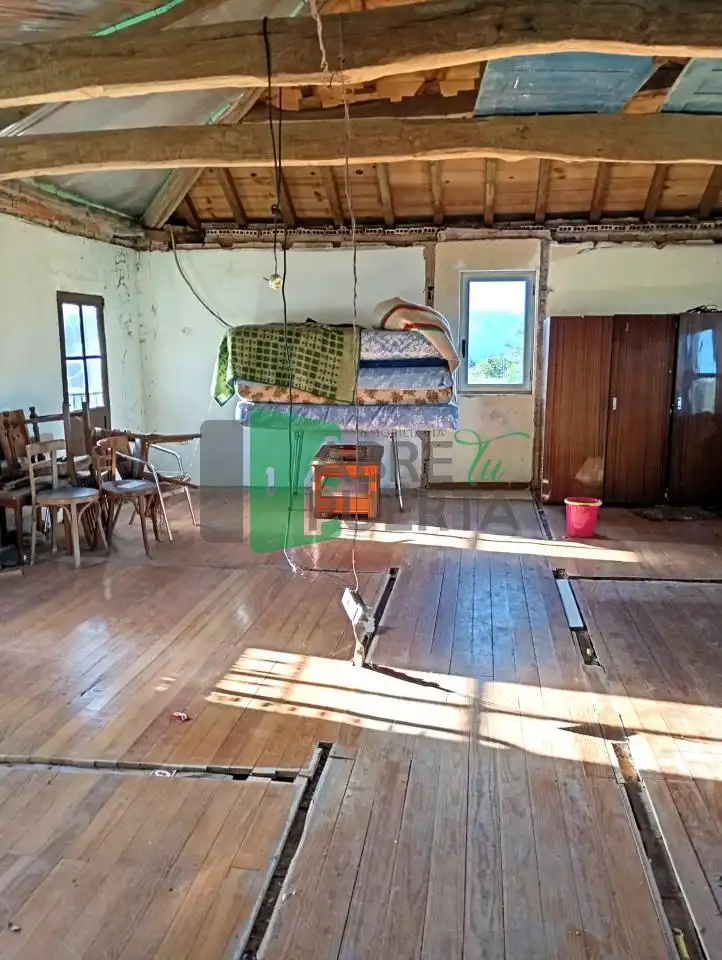 Dormitori de Casa o xalet en venda en Lobeira amb Jardí privat