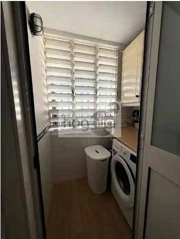 Habitación de Piso de alquiler en Sevilla con Aire acondicionado, Terraza y Amueblado