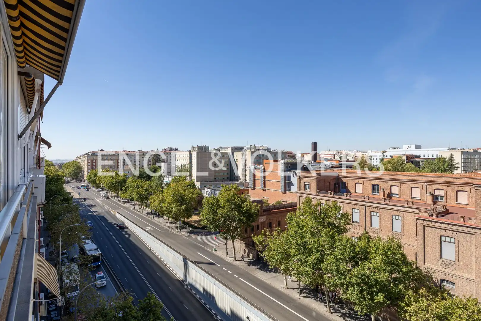 Flat with terrace for sale in Retiro, imagen 3