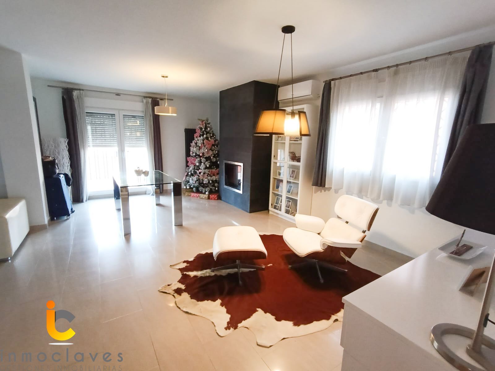 Sala de estar de Casa o chalet en venta en Algeciras con Aire acondicionado, Calefacción y Jardín privado