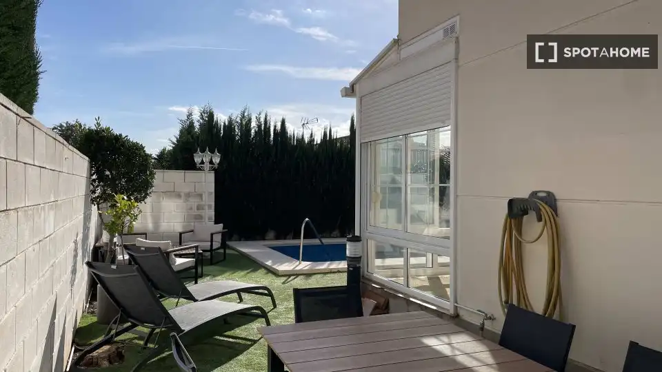 Terrassa de Apartament per a compartir en Daimús amb Aire condicionat, Terrassa i Moblat