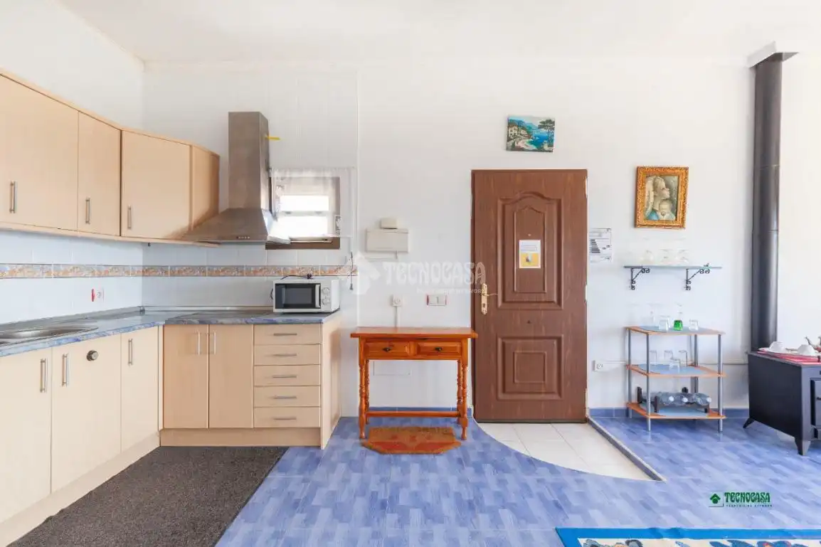 Detached homes for sale in C. Eduardo VII, Castell del Rey