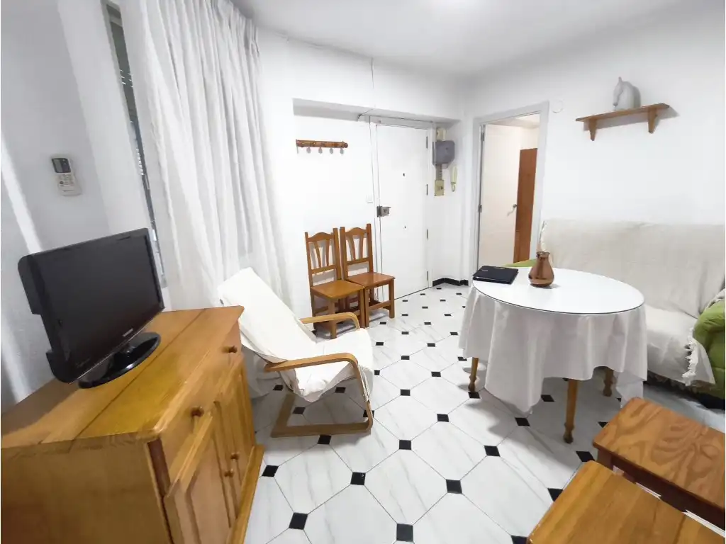 Flat for rent in Huerta de la Reina - Trassierra