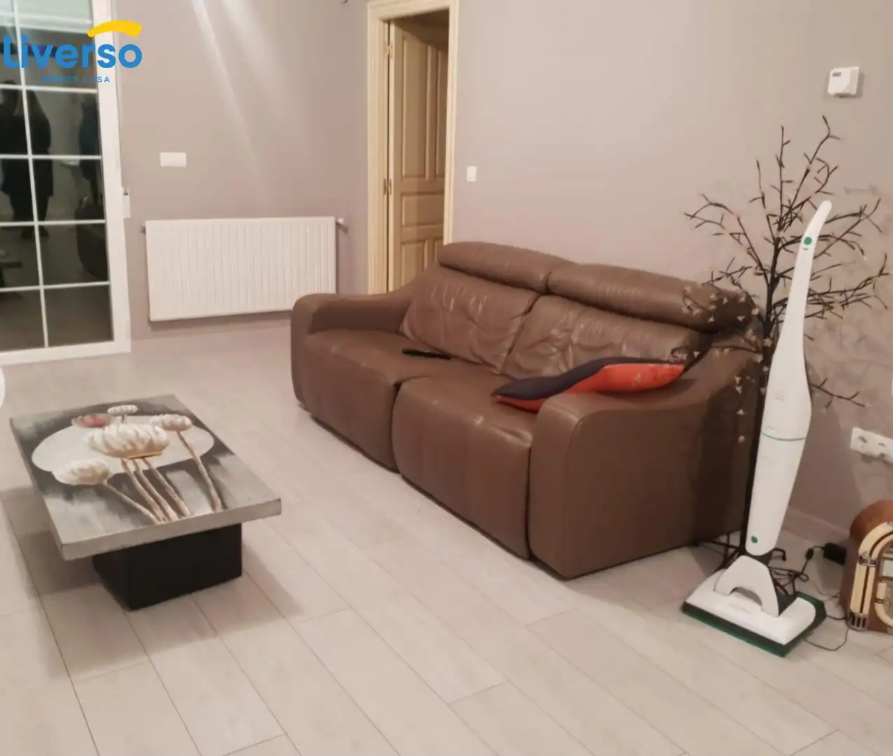 Sala de estar de Casa o chalet en venta en Castrillo del Val con Calefacción, Parquet y Terraza