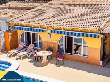 Xalet amb jardí en venda a Los Balcones - Los Altos