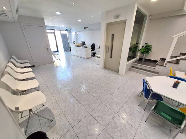 Edificio en Venta en El Poble Sec