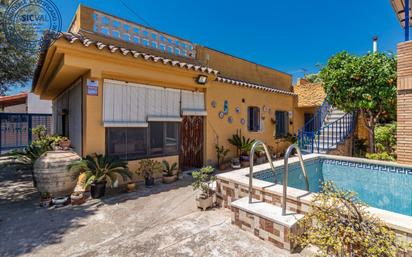 Vista exterior de Casa o xalet en venda en Burriana / Borriana amb Terrassa i Piscina