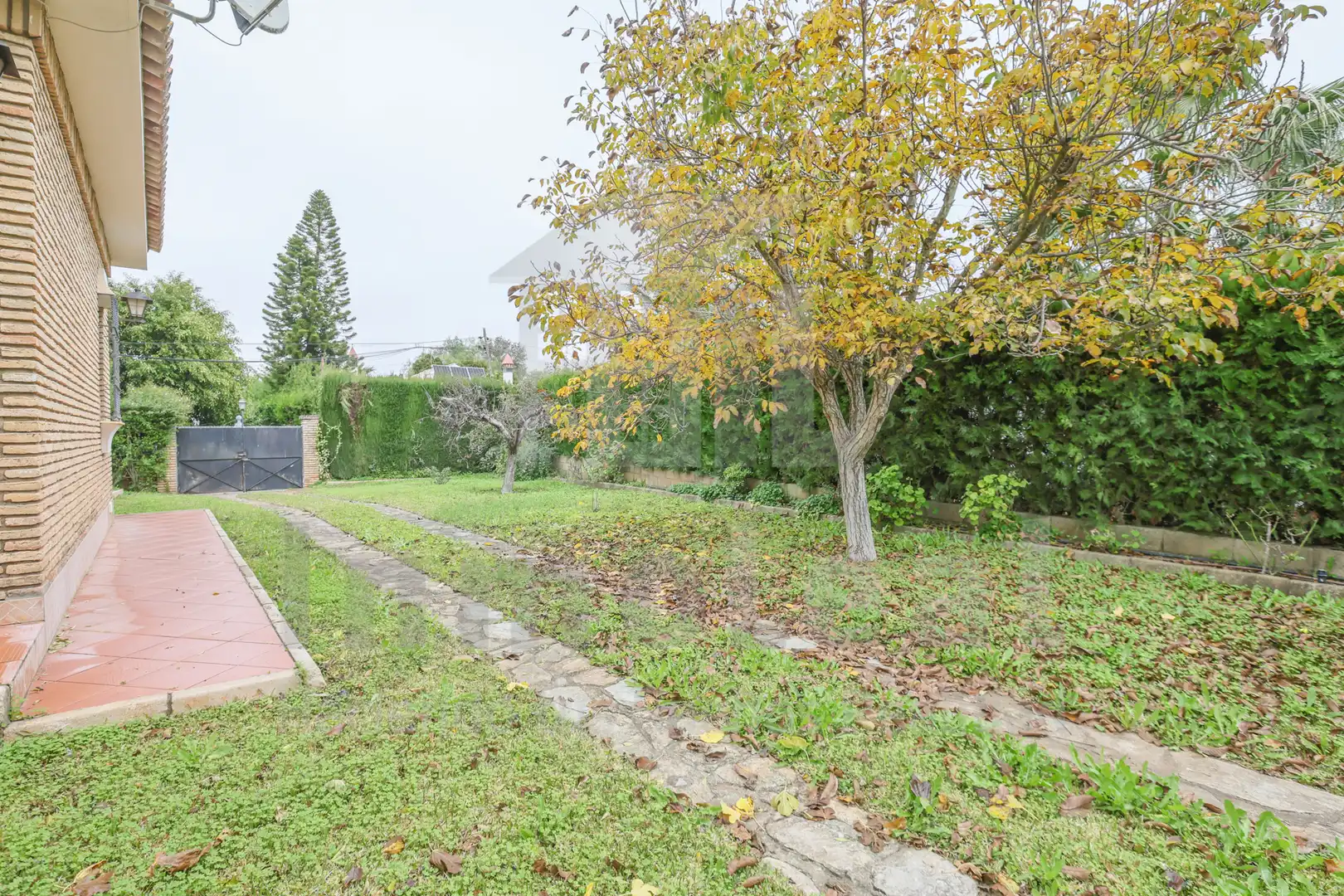 Garden of Houses for sale in Espartinas  with Air Conditioner, Heating and Private garden