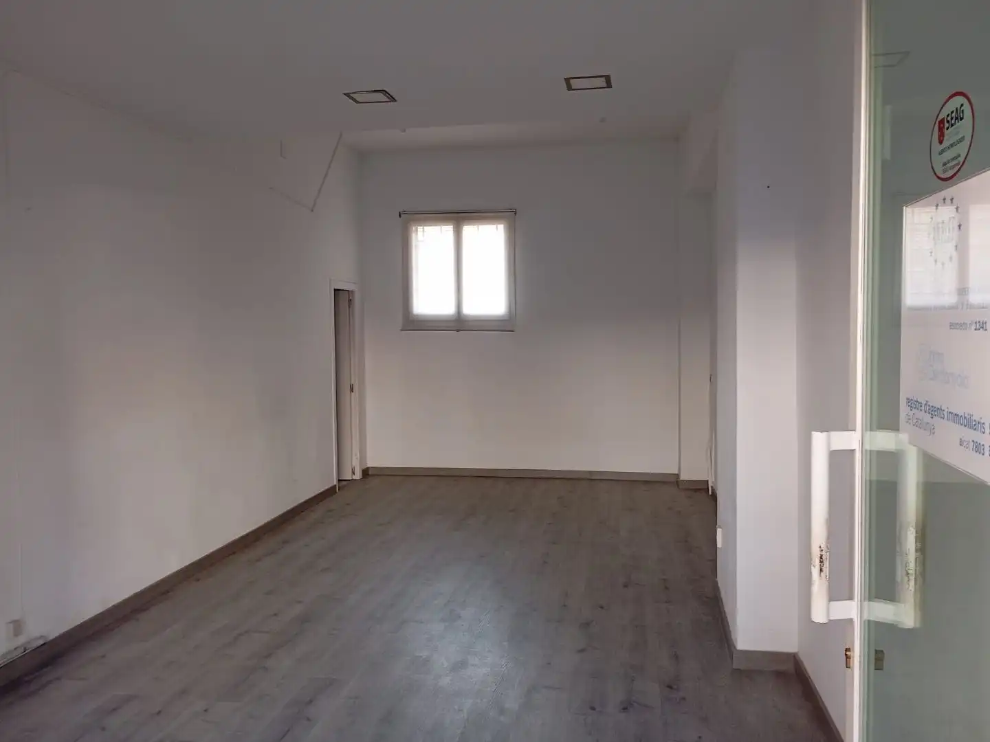 Local de lloguer en Cerdanyola del Vallès amb Parquet