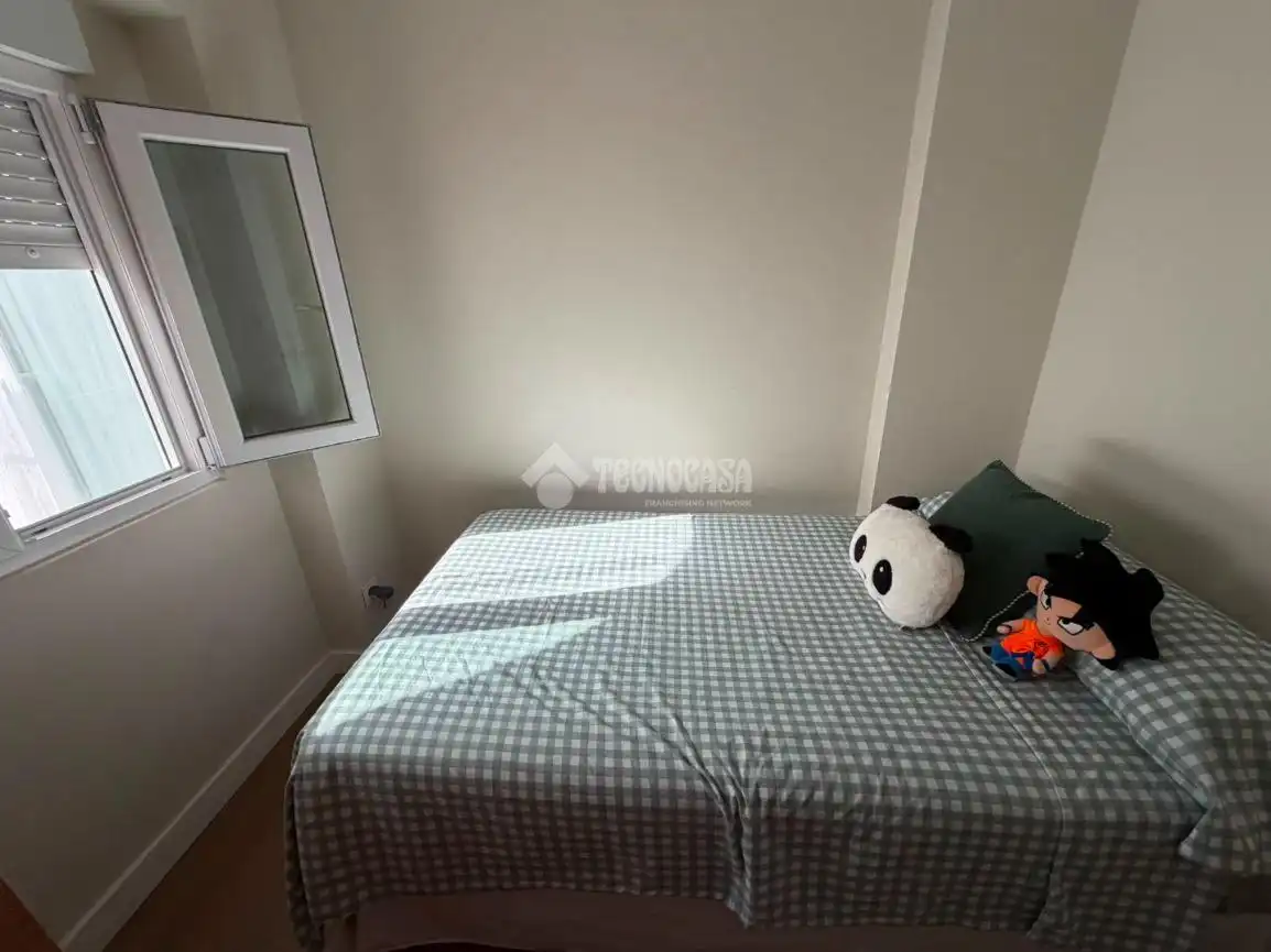 Schlafzimmer von Wohnung zum Verkauf in Manilva mit Parkett und Gemeinschaftspool