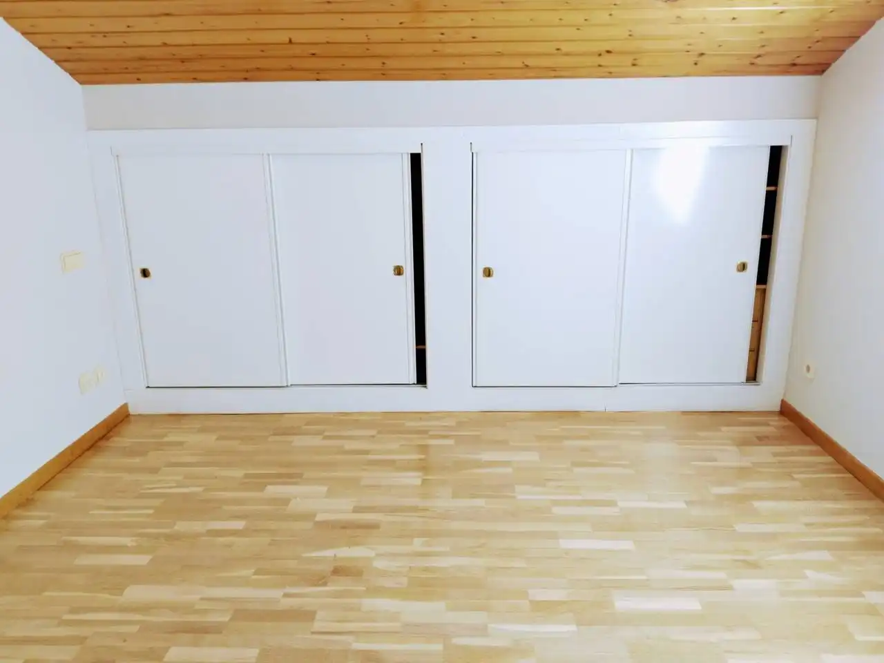 Dúplex de alquiler en Burgos con Calefacción, Parquet y Amueblado