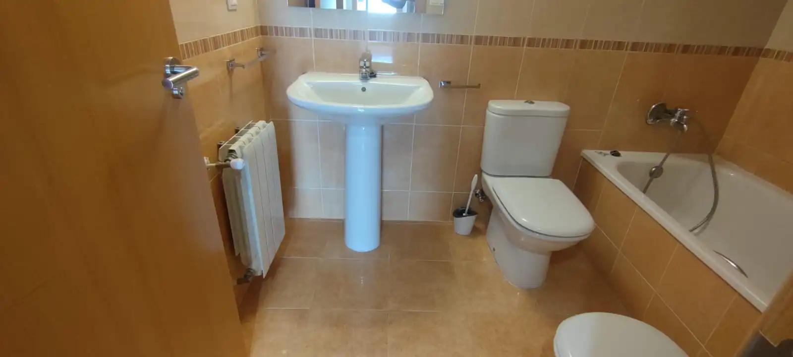 Bathroom of Flat for rent in Alcoy / Alcoi  with Heating, Terrace and Storage room