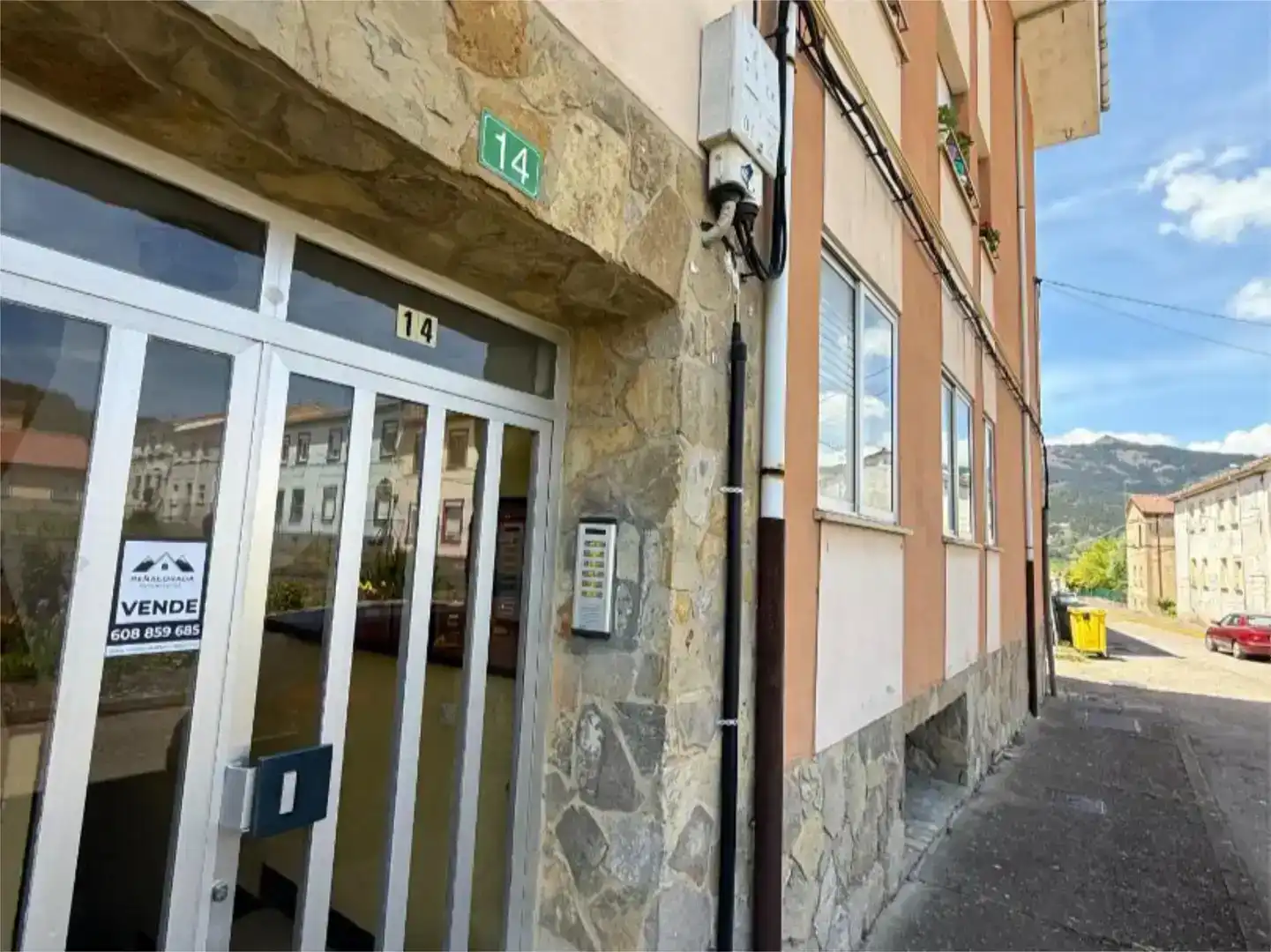 Vista exterior de Pis en venda en Boñar