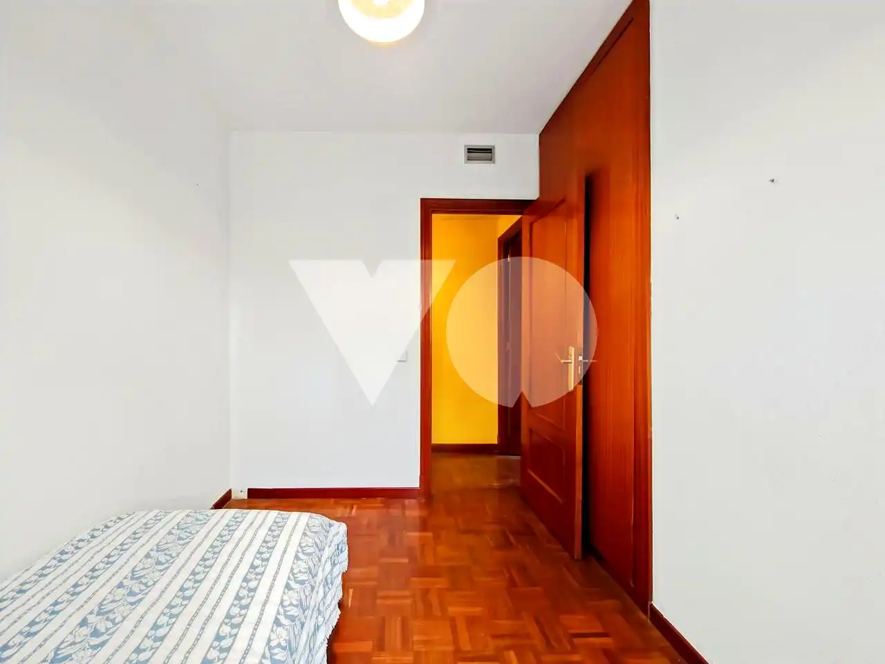 Schlafzimmer von Wohnung zum Verkauf in Barajas