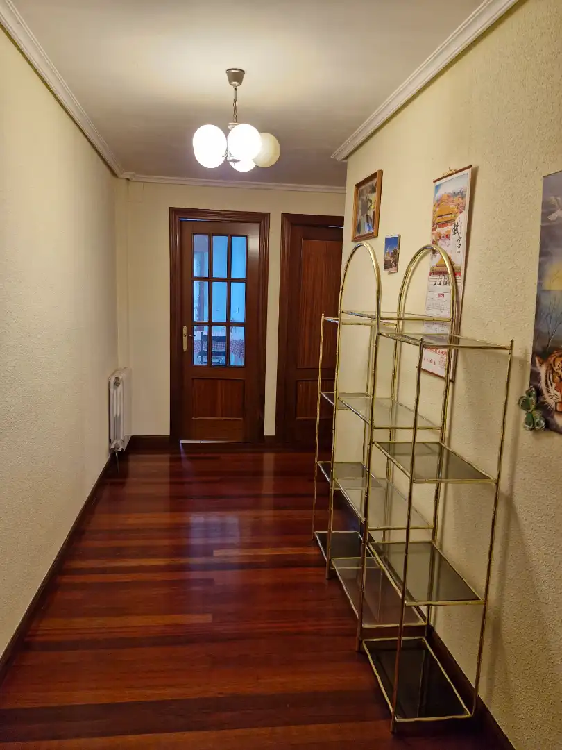 Piso de alquiler en Valle de Mena con Calefacción, Parquet y Amueblado