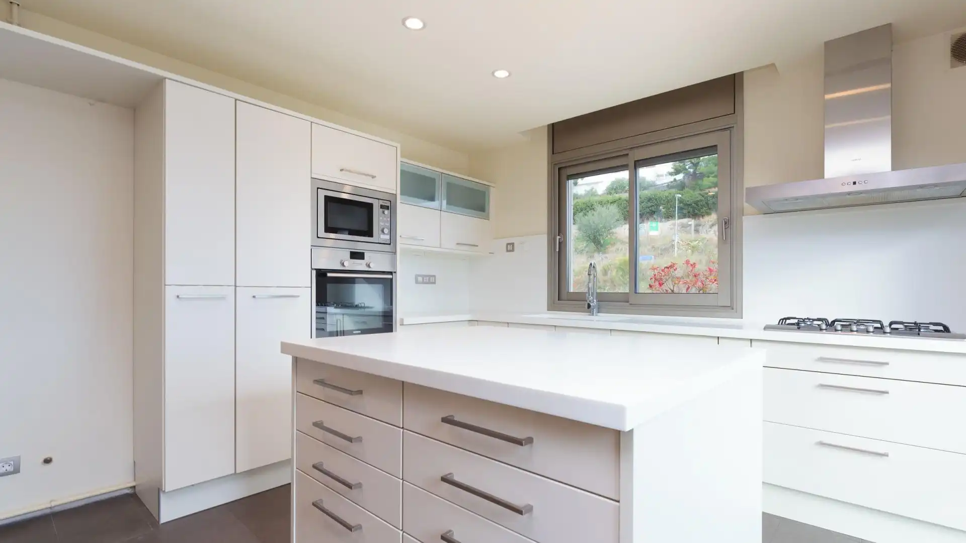 Kitchen of Flat for rent in Barcelona  with Private garden, Parquet flooring and Terrace