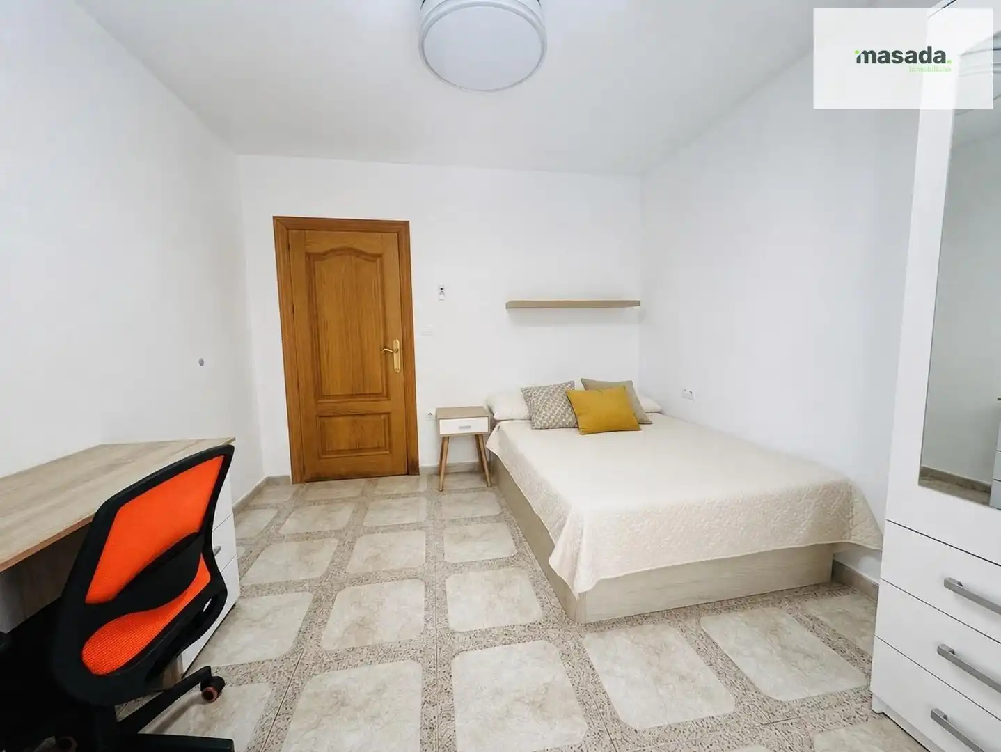 Bedroom of Flat for rent in Granada  with Furnished and Balcony