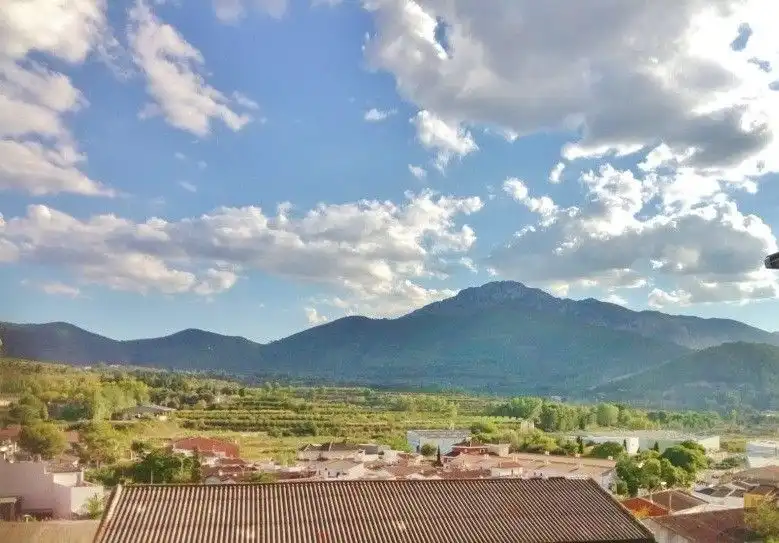 Vista exterior de Planta baja en venta en Castelló de Rugat con Calefacción, Terraza y Trastero