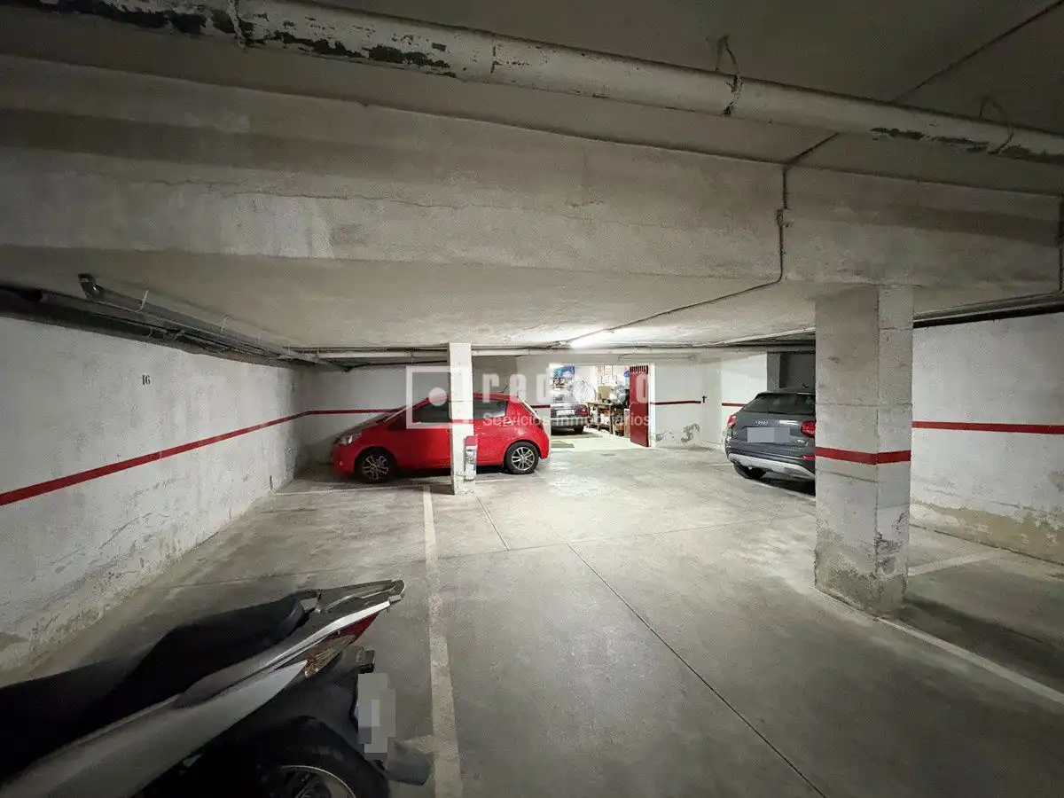 Parkplatz von Garage zum Verkauf in Málaga