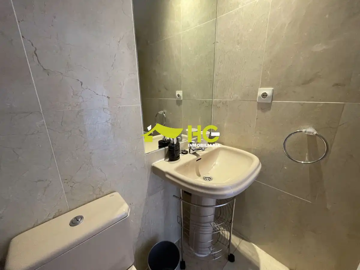 Bathroom of Flat for sale in Villaviciosa de Odón  with Air Conditioner, Heating and Terrace