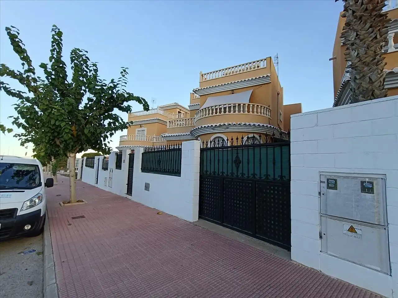 Exterior view of Houses for sale in San Fulgencio
