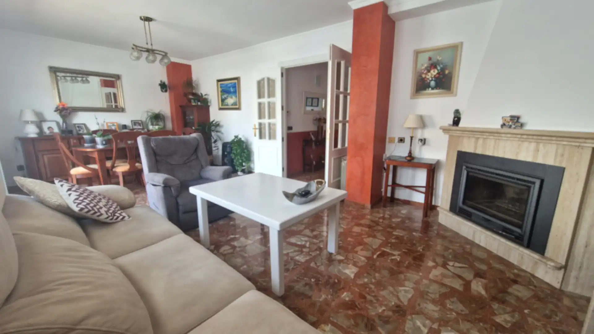 Sala de estar de Casa adosada en venta en Pineda de Mar con Aire acondicionado, Calefacción y Jardín privado