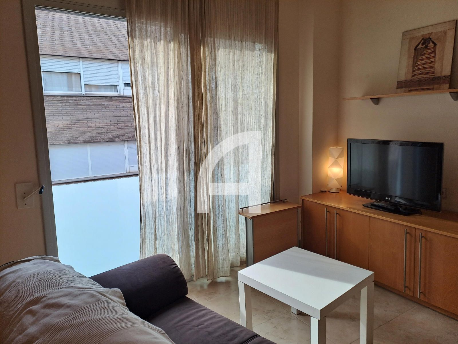 Sala d'estar de Estudi en venda en Terrassa amb Aire condicionat, Calefacció i Parquet