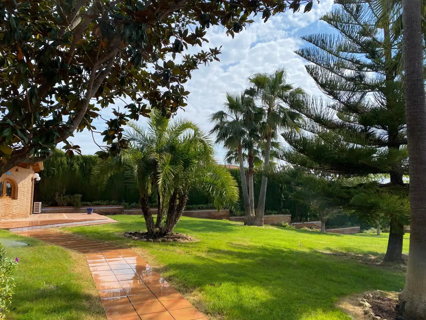 Garden of Houses for sale in Alginet  with Air Conditioner, Heating and Private garden