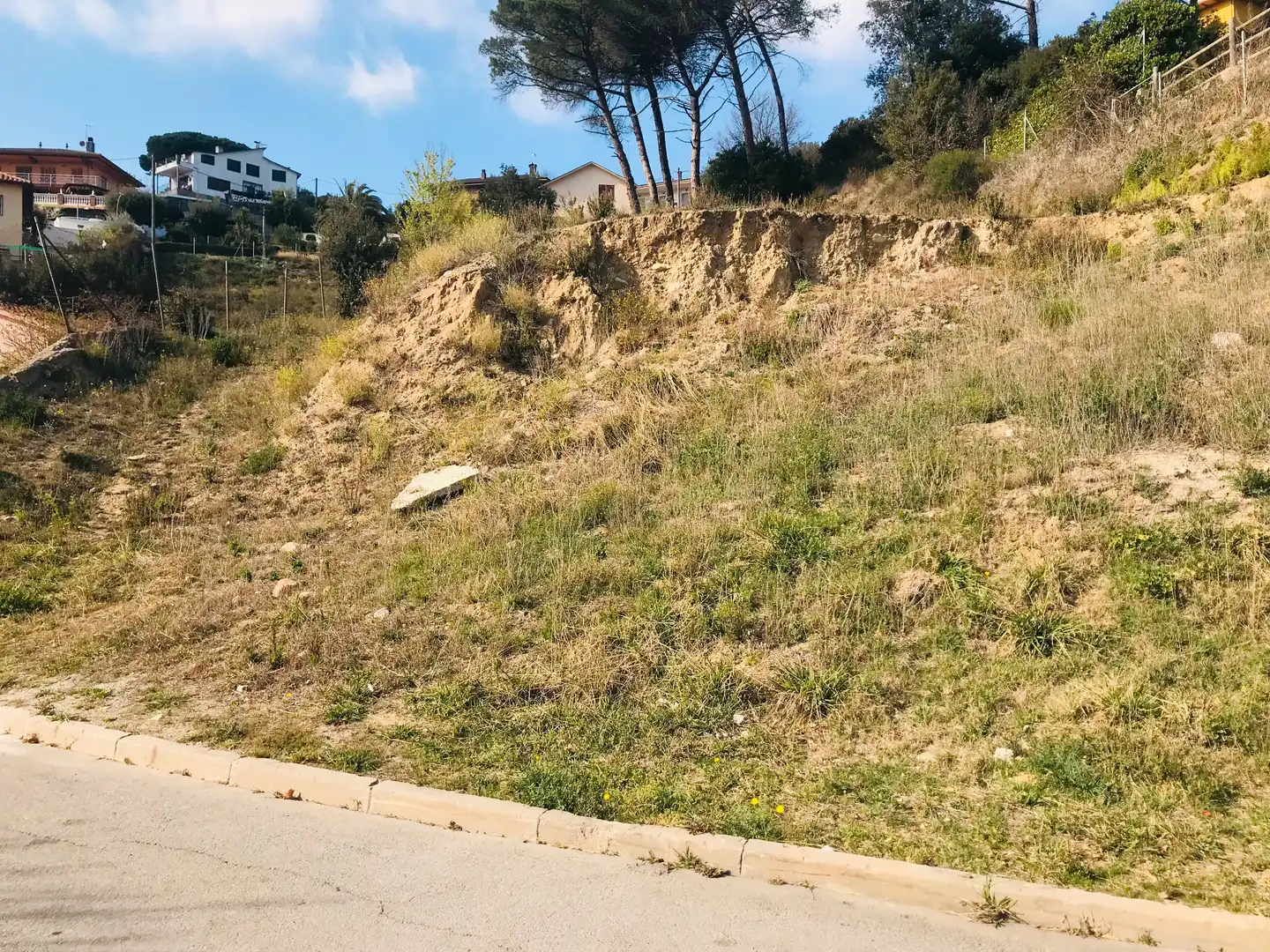 Wohnbaugrundstück zum Verkauf in Carrer de la Noguera 13