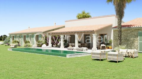 CHALET UNIFAMILIAR CON GARAJE, PISCINA Y JARDÍN EN PETRA