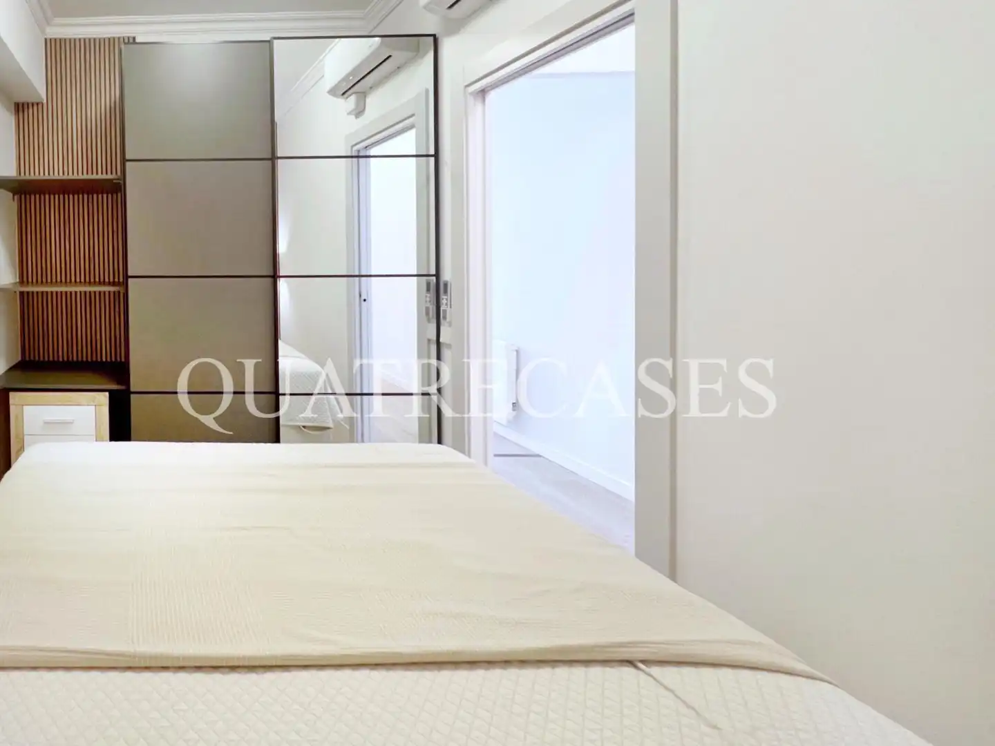 Piso con terraza en venta en Carrer del Rosselló, imagen 32