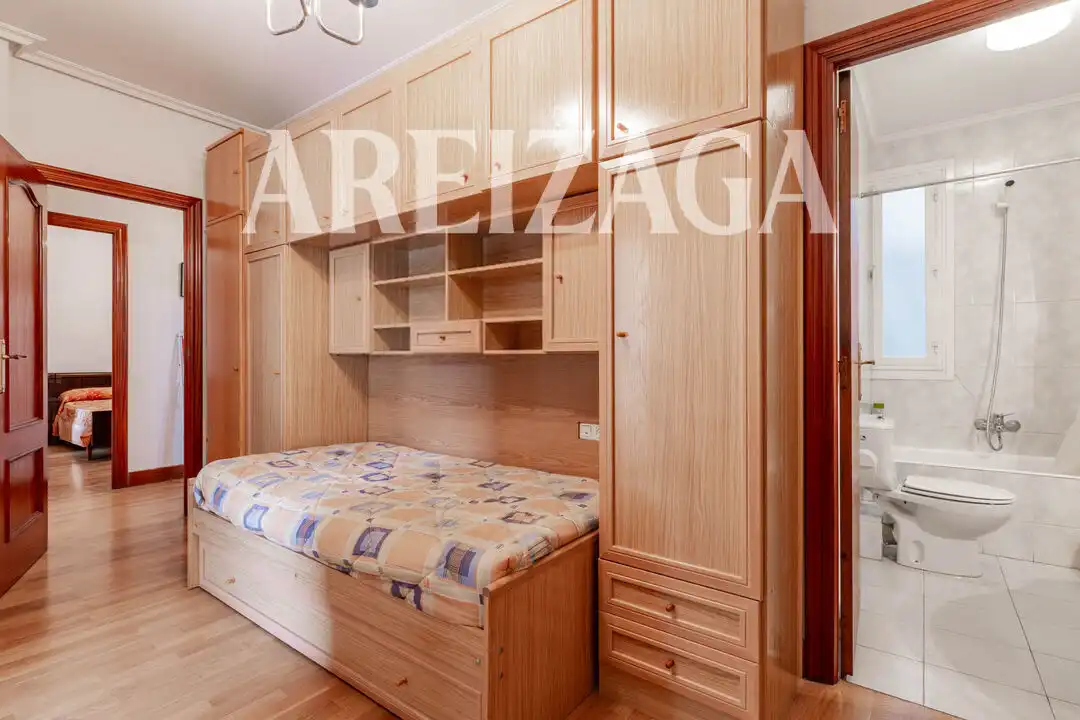 Bedroom of Flat for sale in Donostia - San Sebastián   with Heating