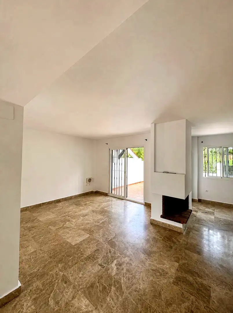 Maison jumelée avec terrasse à vendre à Nueva Andalucía, imagen 23