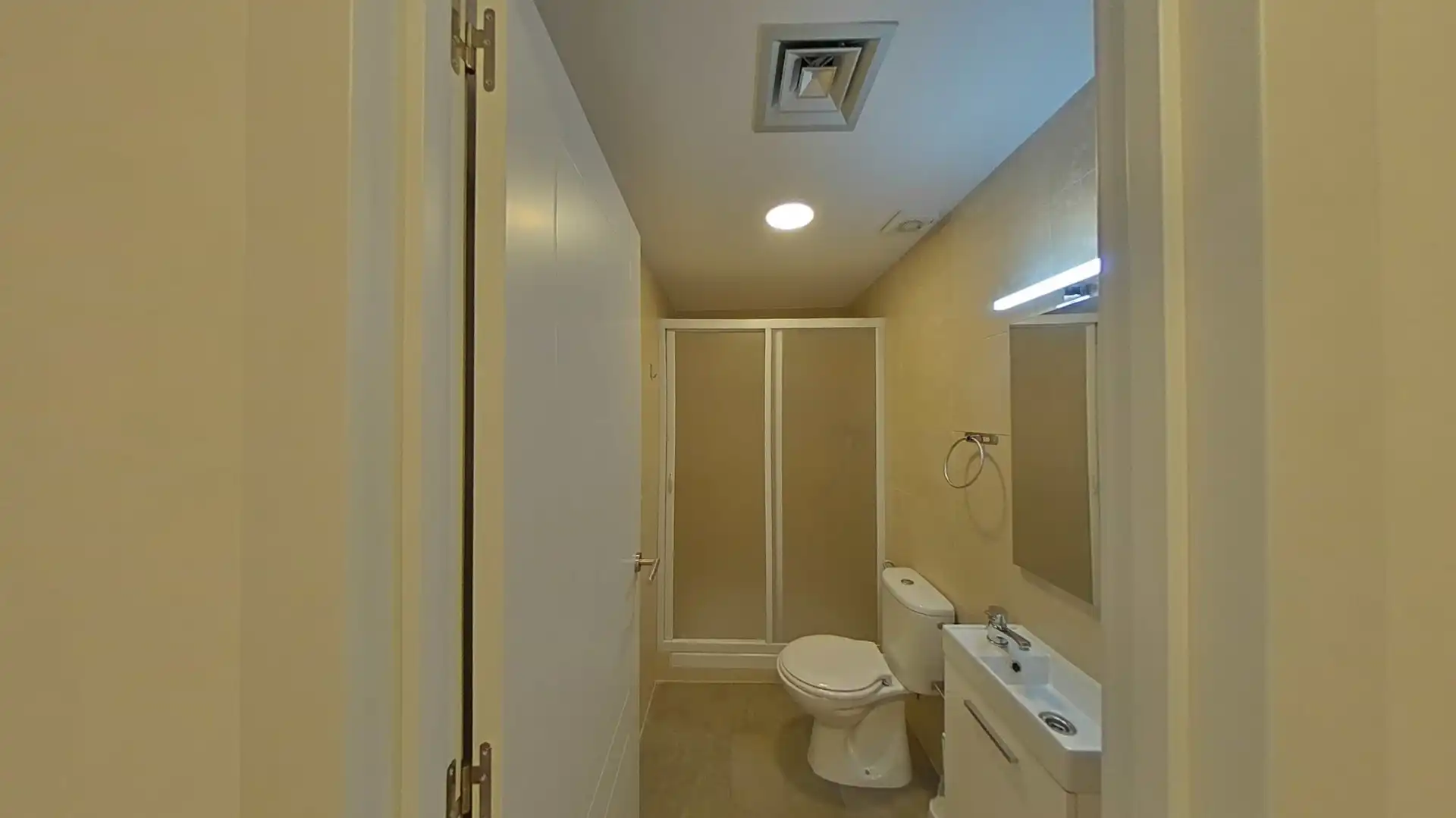 Baño de Piso en venta en Badalona con Parquet