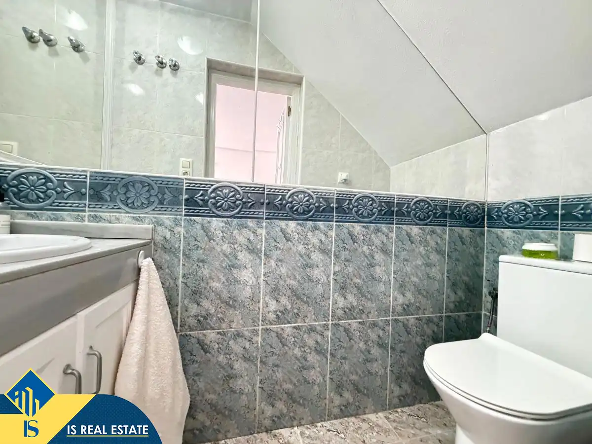 Bany de Casa o xalet en venda en Orihuela amb Calefacció, Moblat i Forn