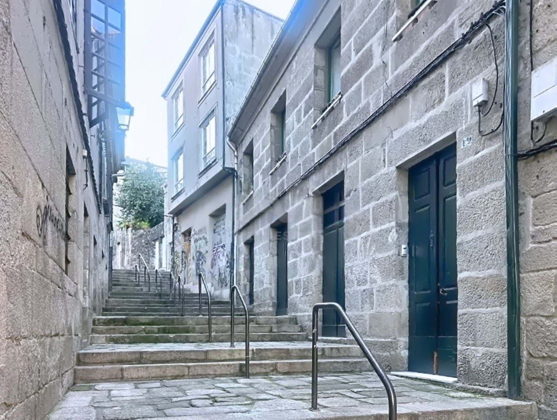 Vista exterior de Casa o xalet en venda en Pontevedra Capital  amb Calefacció i Terrassa