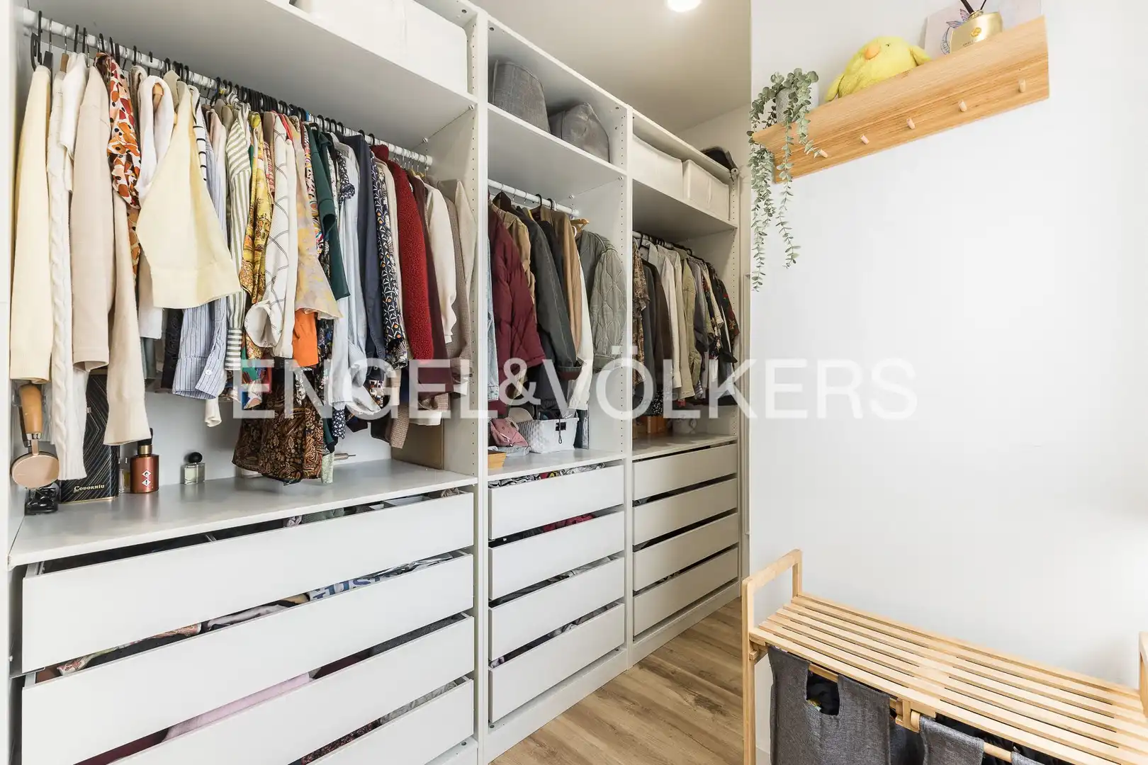 Habitación de Piso en venta en L'Hospitalet de Llobregat con Aire acondicionado, Calefacción y Balcón