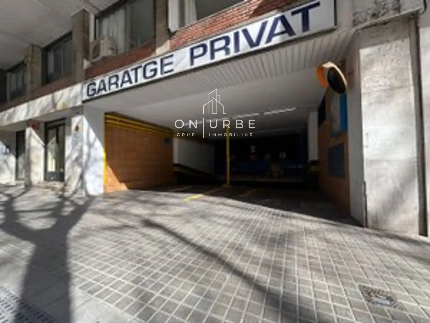 Einzelparkplatz zum Verkauf in Calle Rocafort