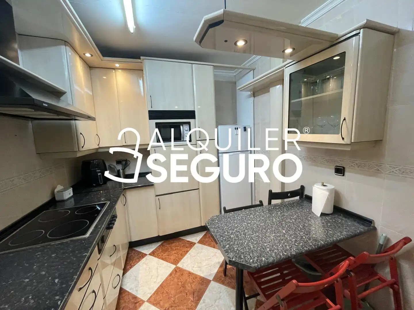 Piso con ascensor en alquiler en de Velarde, imagen 9