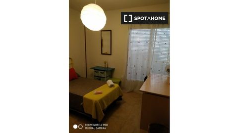 Photo 3 of Room in Hospital, Jaén Capital