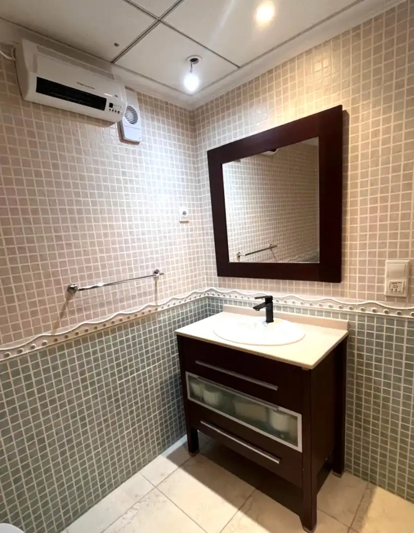 Bathroom of Flat for sale in Águilas  with Air Conditioner, Heating and Terrace