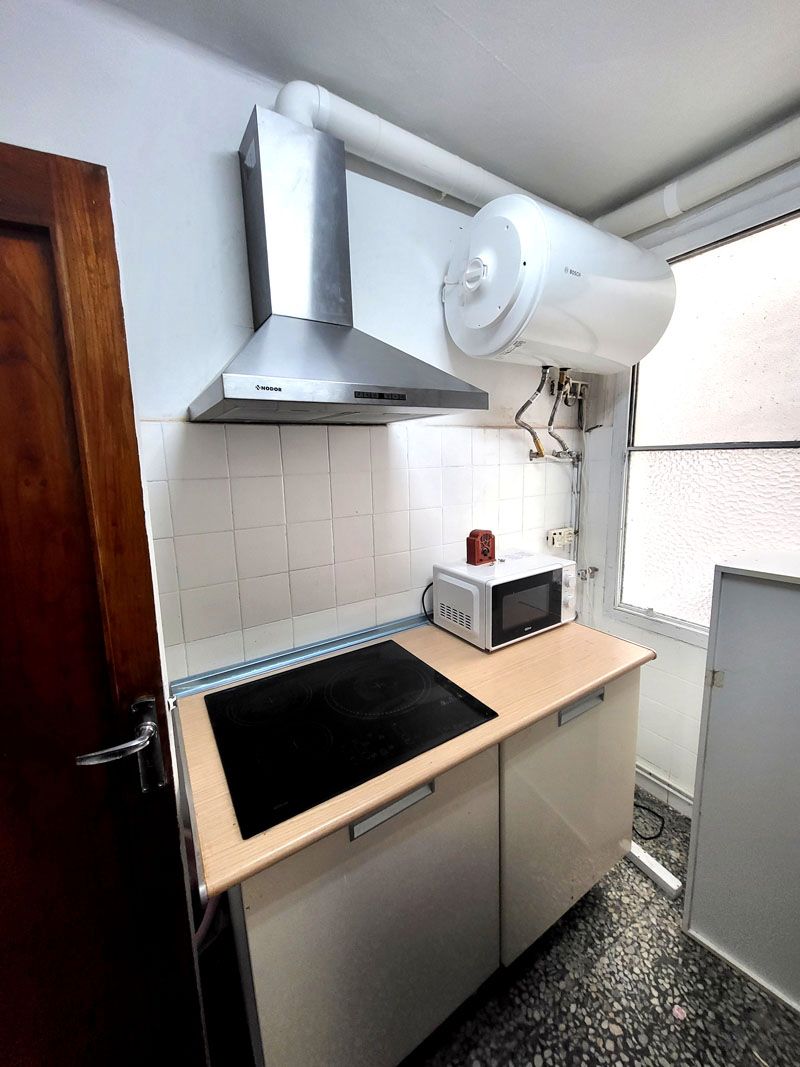 Cuina de Pis en venda en Vigo  amb Parquet, Traster i Forn