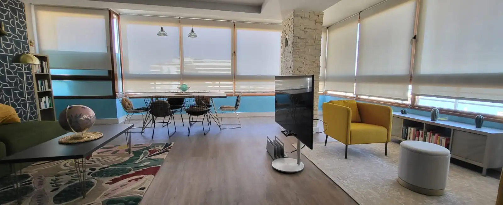 Living room of Flat for rent in Torremolinos  with Air Conditioner, Heating and Parquet flooring