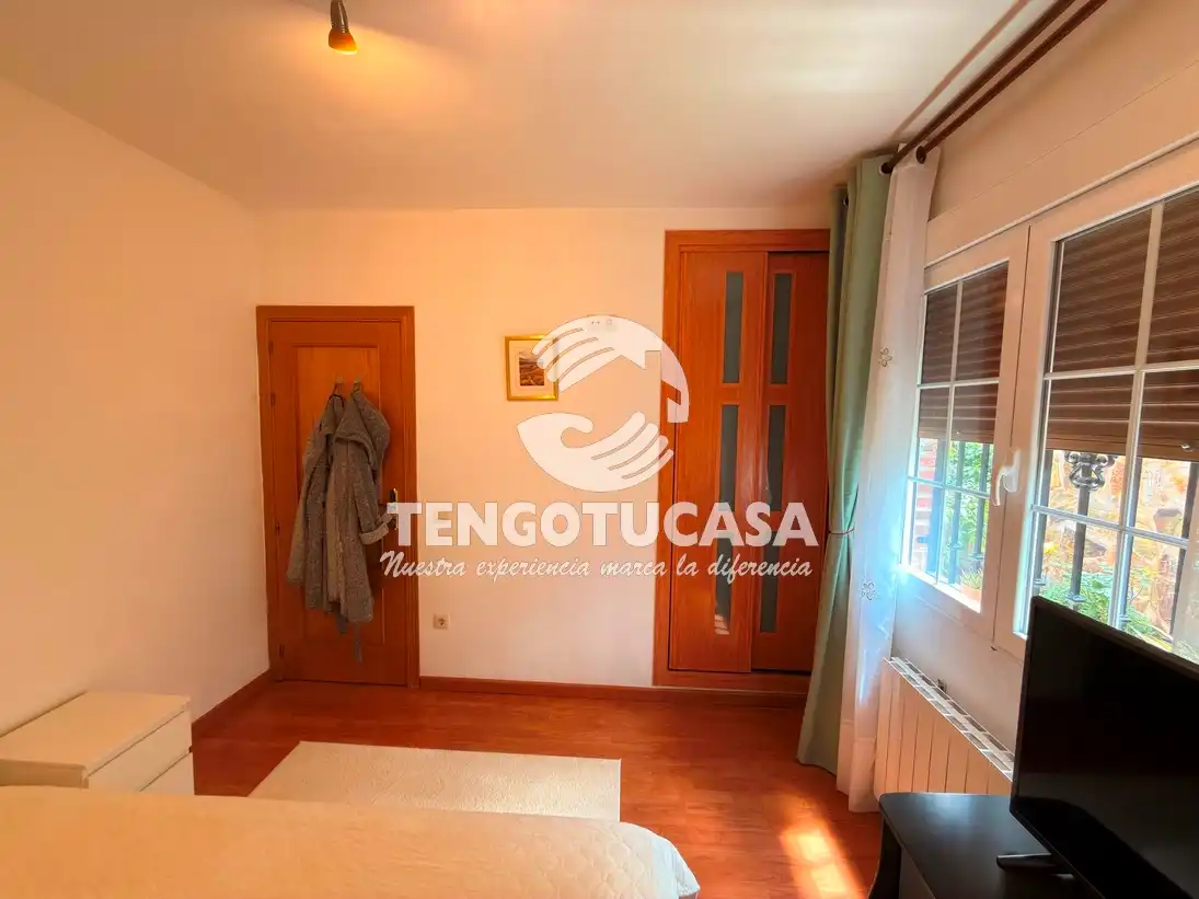 Habitación de Casa o chalet en venta en Bargas con Aire acondicionado, Calefacción y Jardín privado