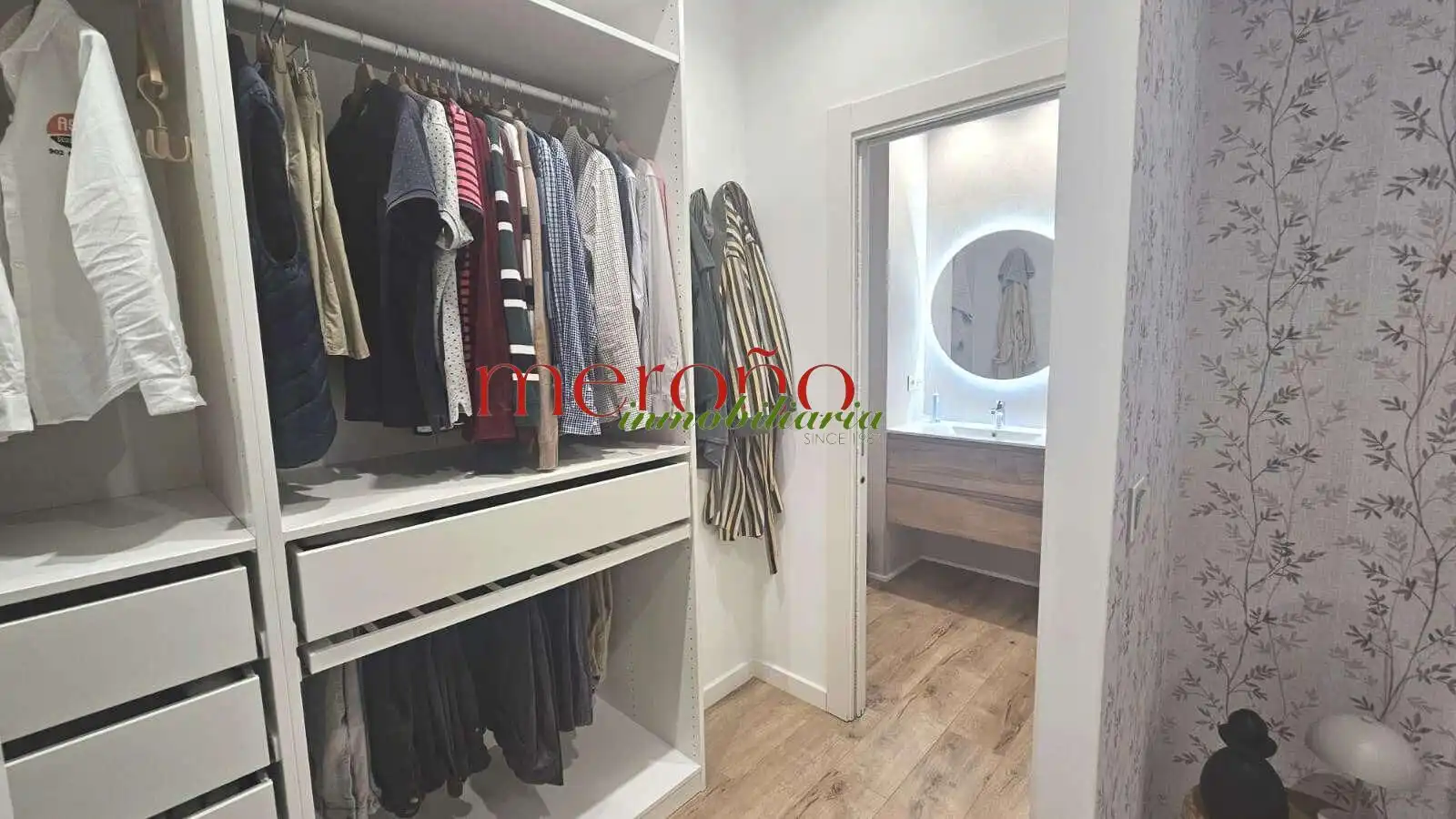 Habitación de Planta baja en venta en Elche / Elx con Aire acondicionado, Terraza y Piscina comunitaria