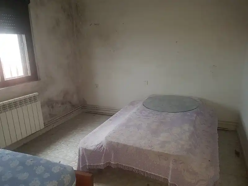 Dormitori de Casa o xalet en venda en Salmoral