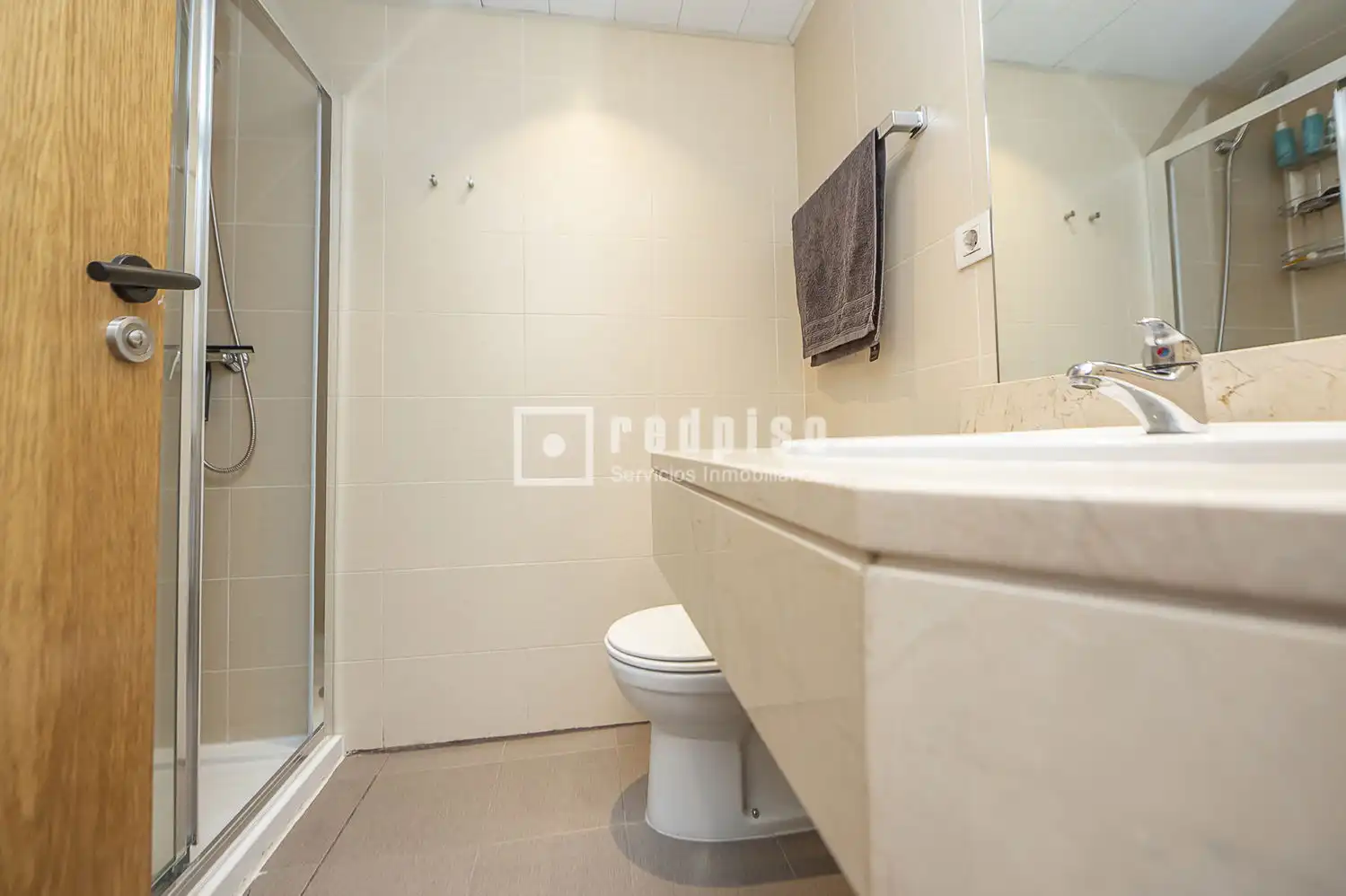Baño de Piso en venta en Valdemoro con Aire acondicionado, Calefacción y Jardín privado